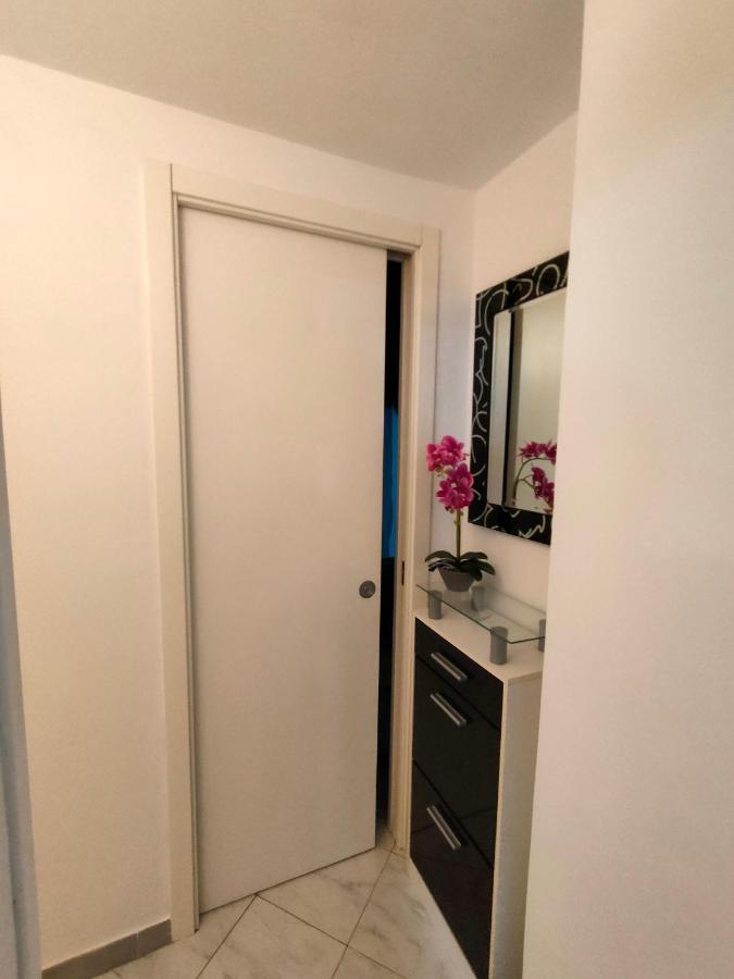 Stone House Apartment Мартина Франка Екстериор снимка