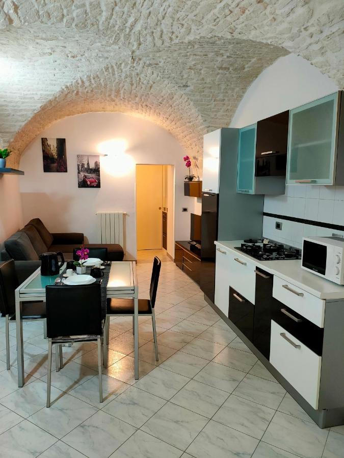 Stone House Apartment Мартина Франка Екстериор снимка