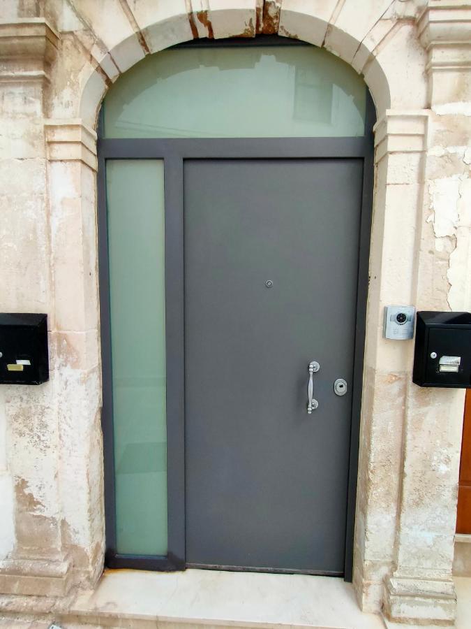 Stone House Apartment Мартина Франка Екстериор снимка