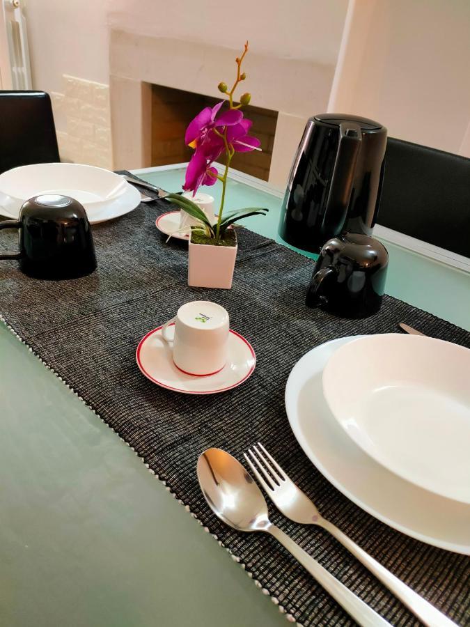 Stone House Apartment Мартина Франка Екстериор снимка